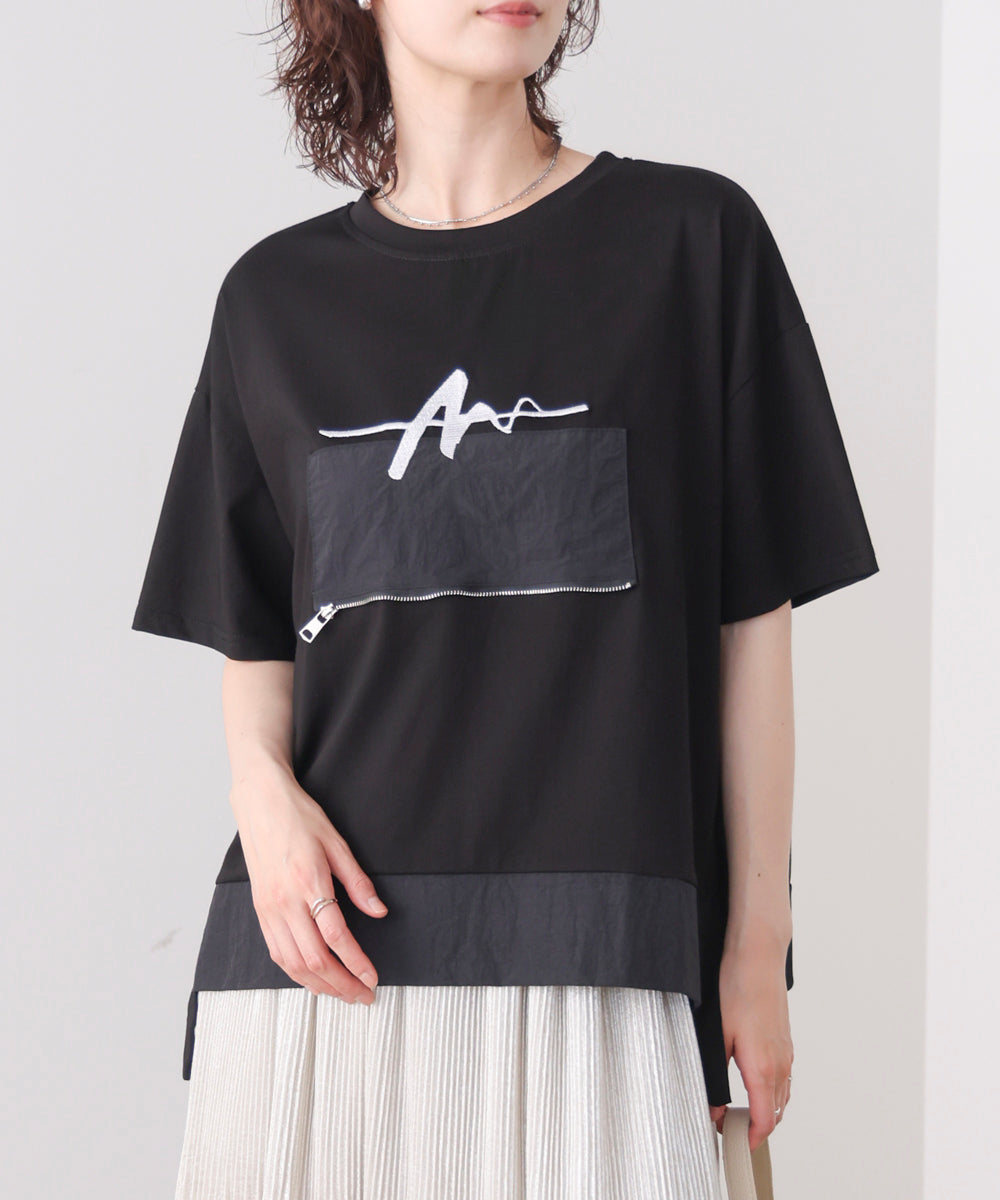 刺繍アンダーファスナーTシャツ