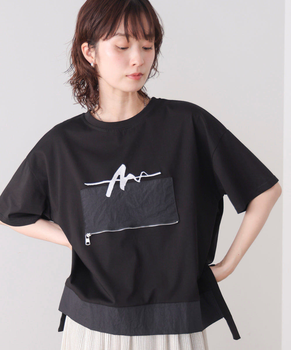 刺繍アンダーファスナーTシャツ