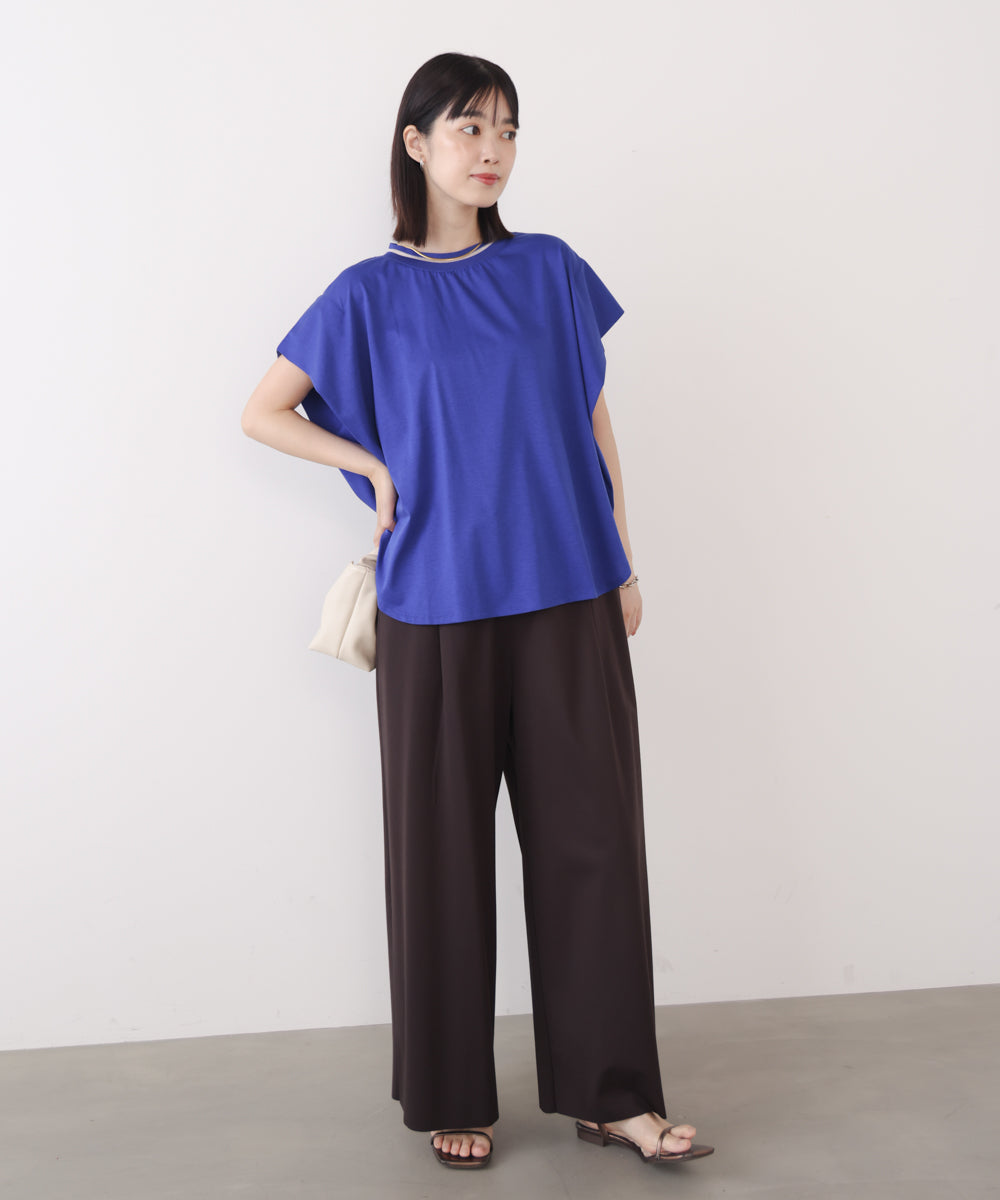 衿ラインプルオーバー