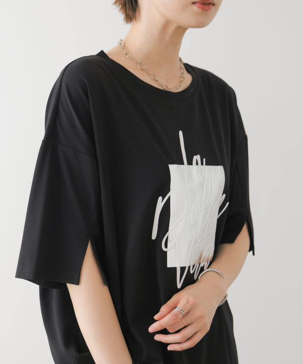 箔エンボス五分袖Tシャツ［8/21発送予定］