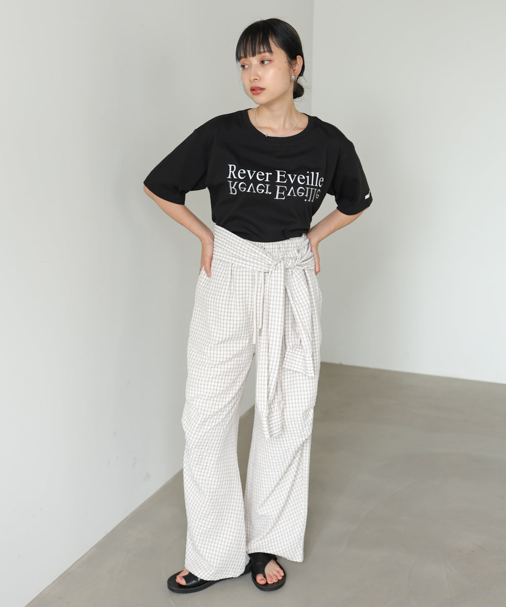 ロゴプリント刺しゅうＴシャツ
