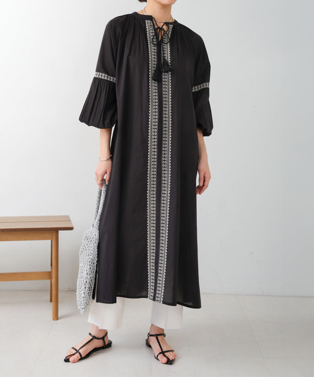 【WEB限定】インドレース柄刺繍ワンピース