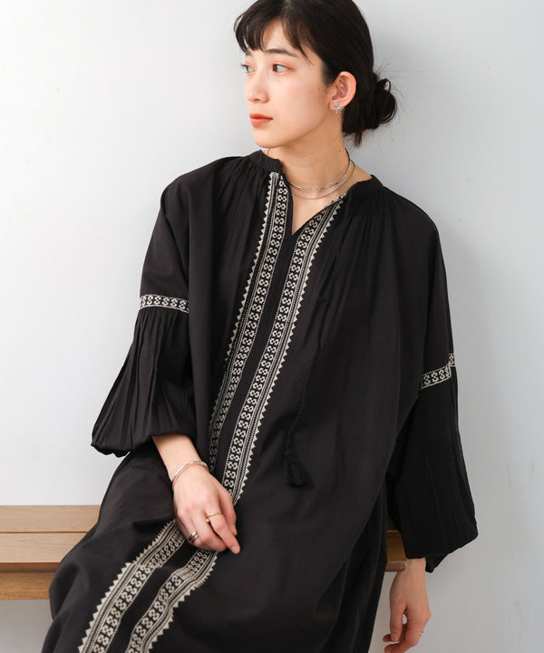 【WEB限定】インドレース柄刺繍ワンピース