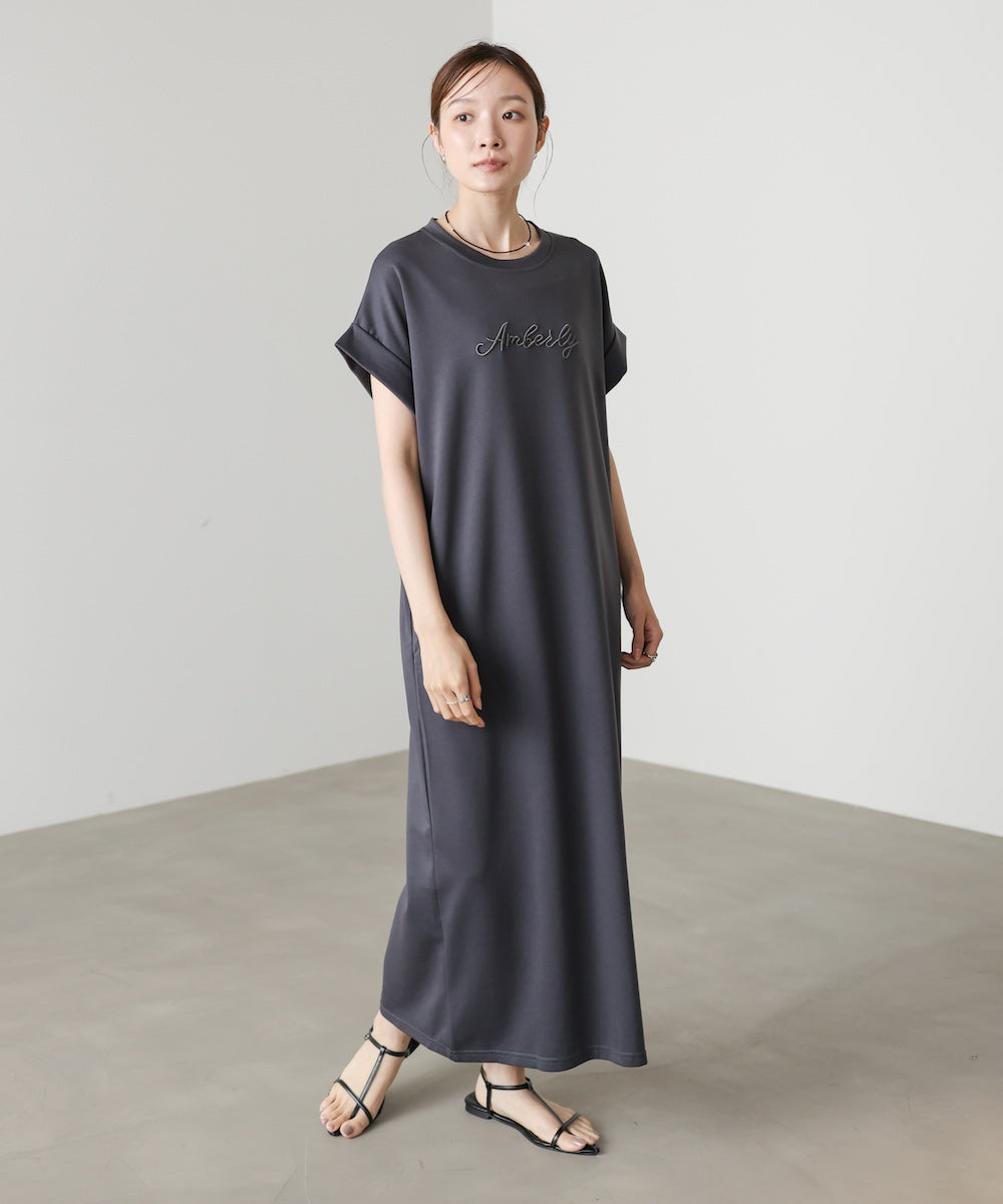 刺しゅうロゴカットワンピース