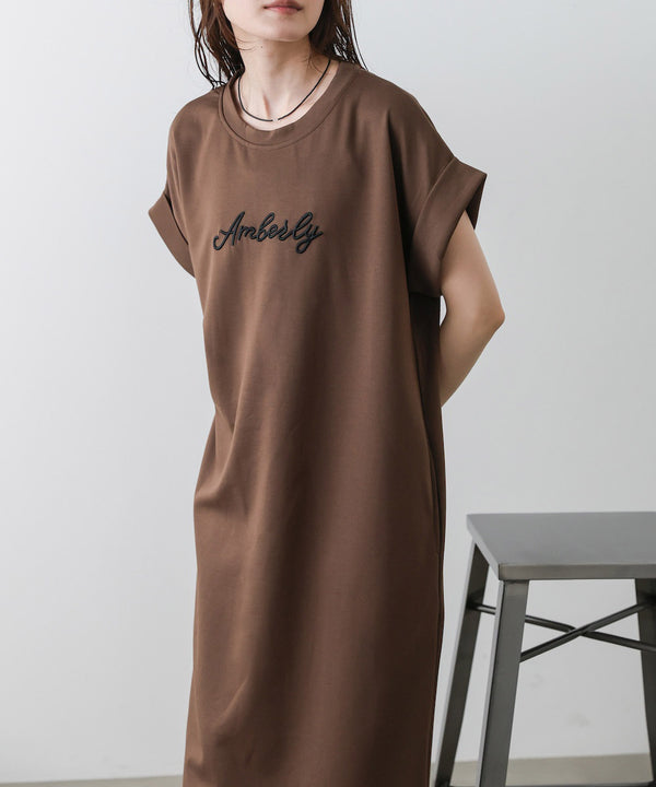 刺しゅうロゴカットワンピース