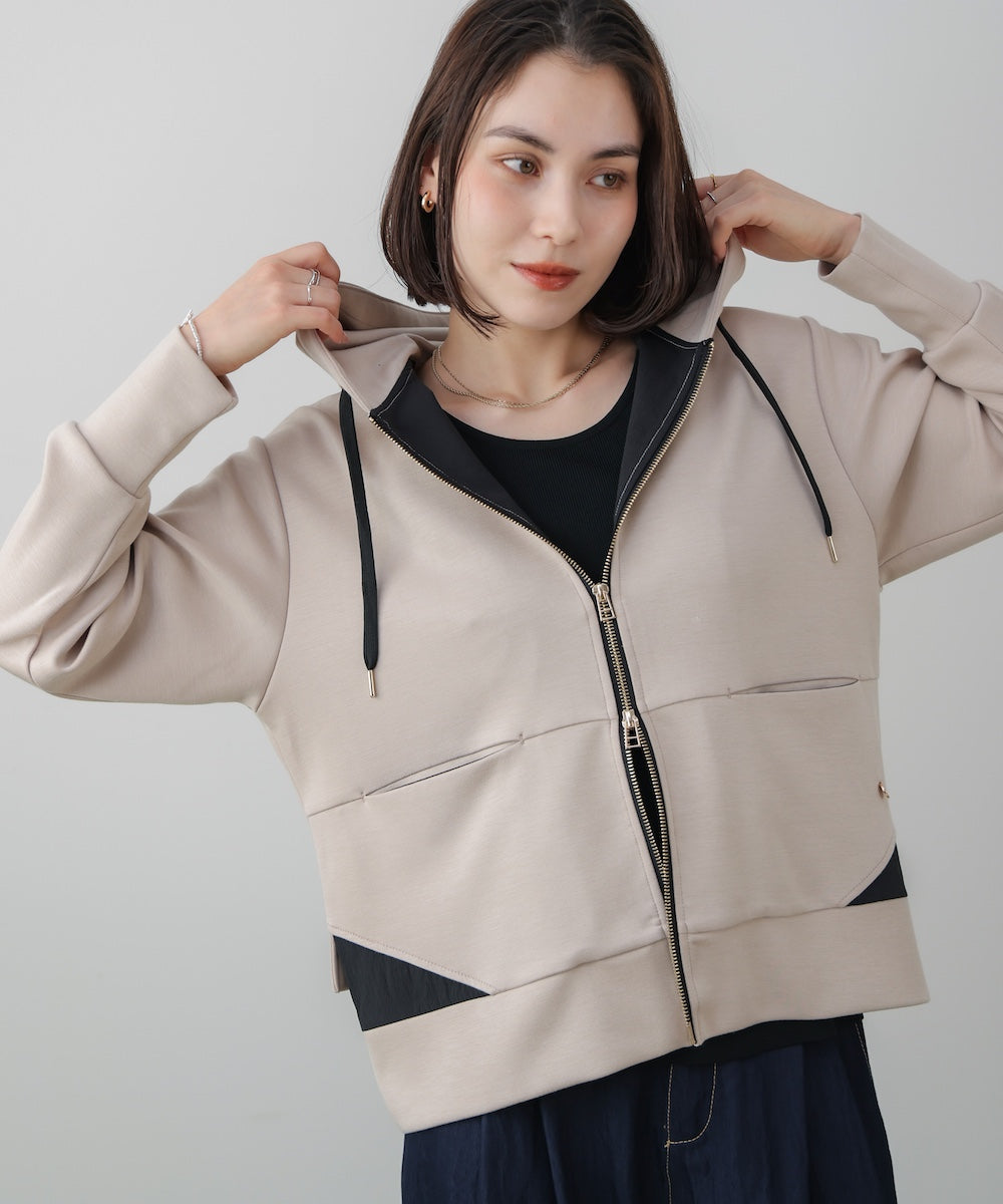 裾レイヤードバックラインＺｉｐパーカー［2/26発送予定］