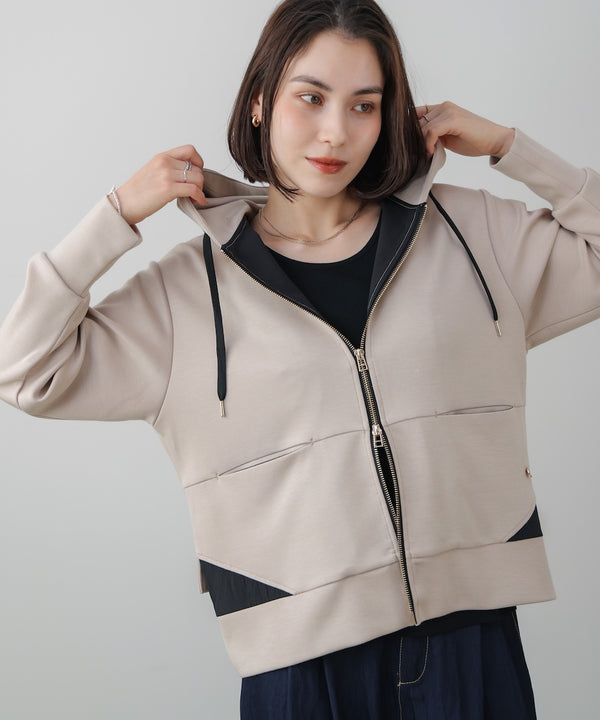 裾レイヤードバックラインＺｉｐパーカー［2/26発送予定］