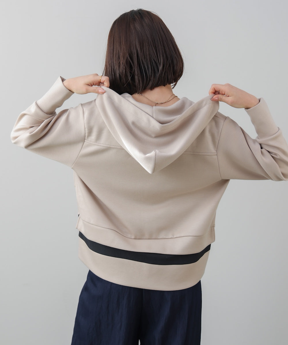 裾レイヤードバックラインＺｉｐパーカー［2/26発送予定］