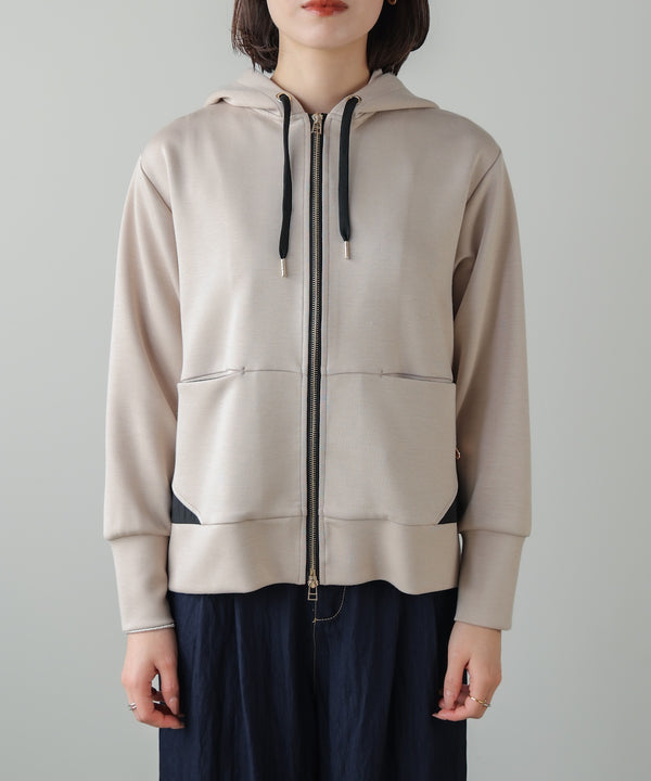 裾レイヤードバックラインＺｉｐパーカー［2/26発送予定］