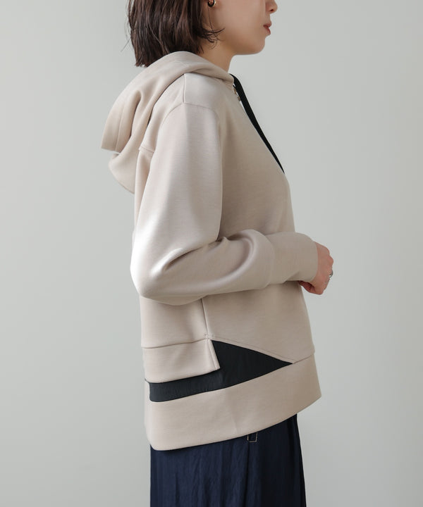 裾レイヤードバックラインＺｉｐパーカー［2/26発送予定］