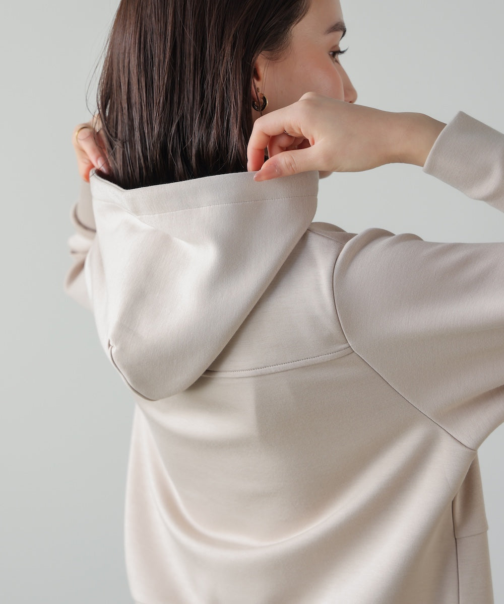 裾レイヤードバックラインＺｉｐパーカー［2/26発送予定］