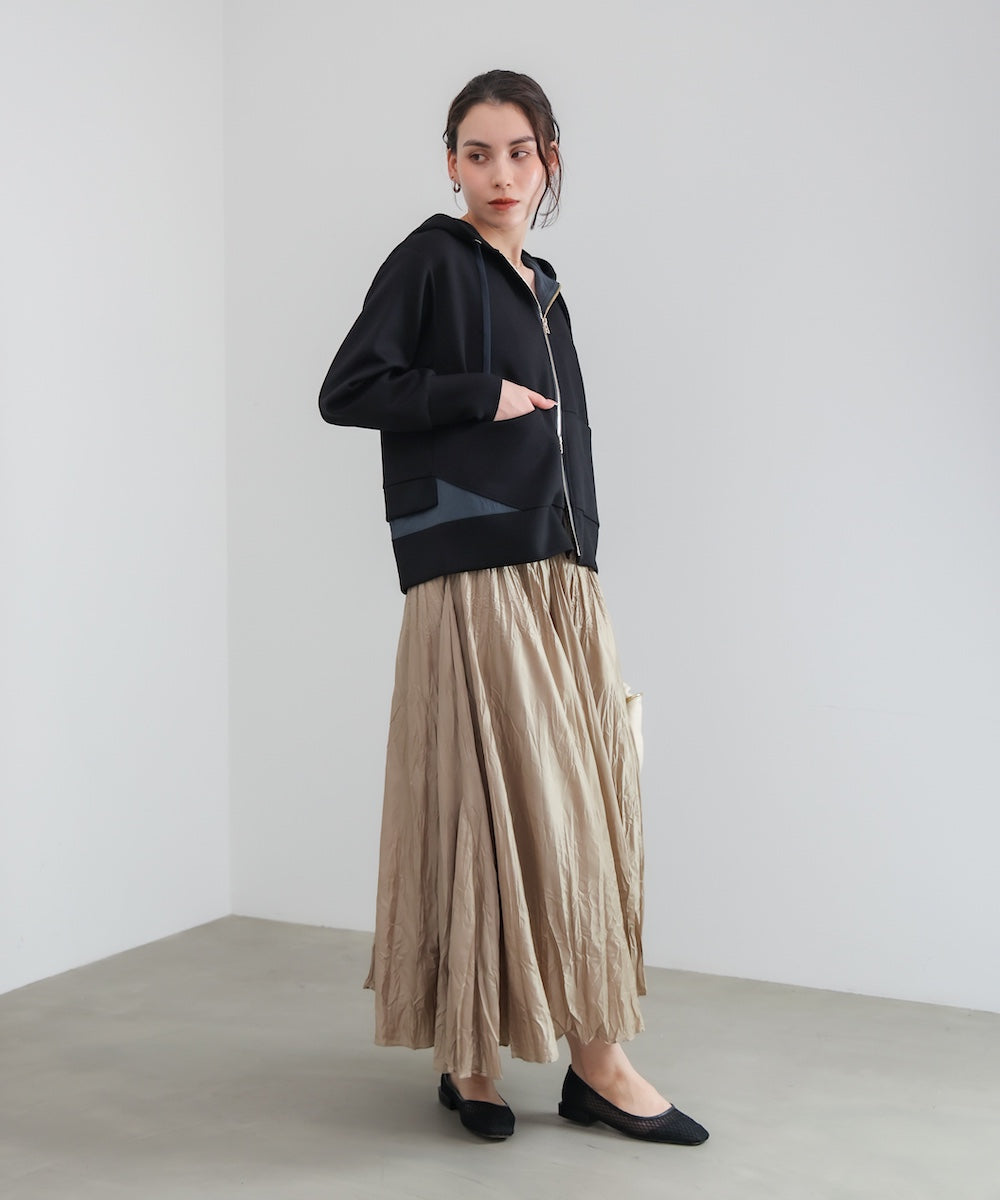 裾レイヤードバックラインＺｉｐパーカー［2/26発送予定］