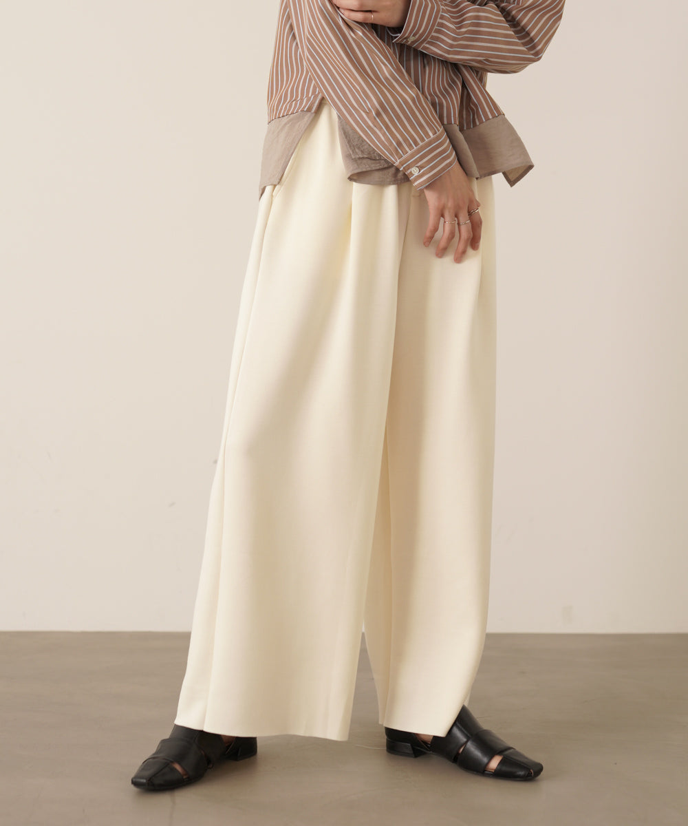 パウンドストレッチセミワイドパンツ