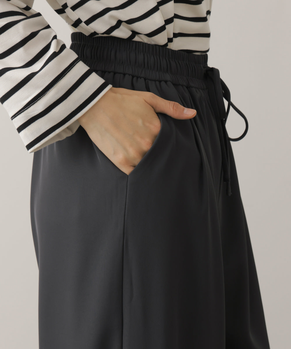 パウンドストレッチセミワイドパンツ