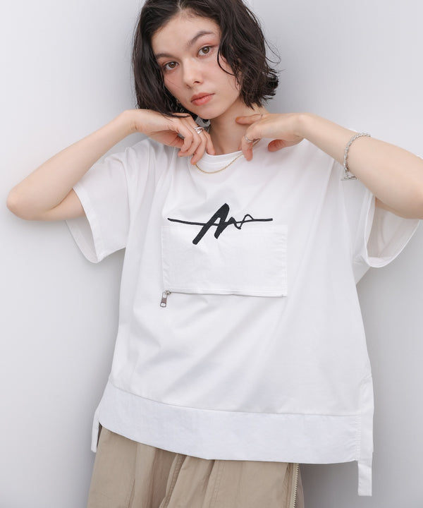 刺繍アンダーファスナーTシャツ