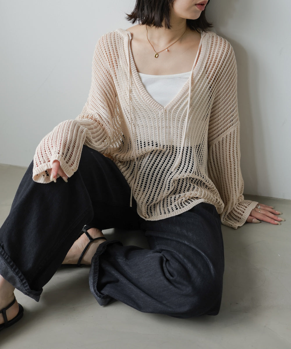 透かし編みプルオーバー