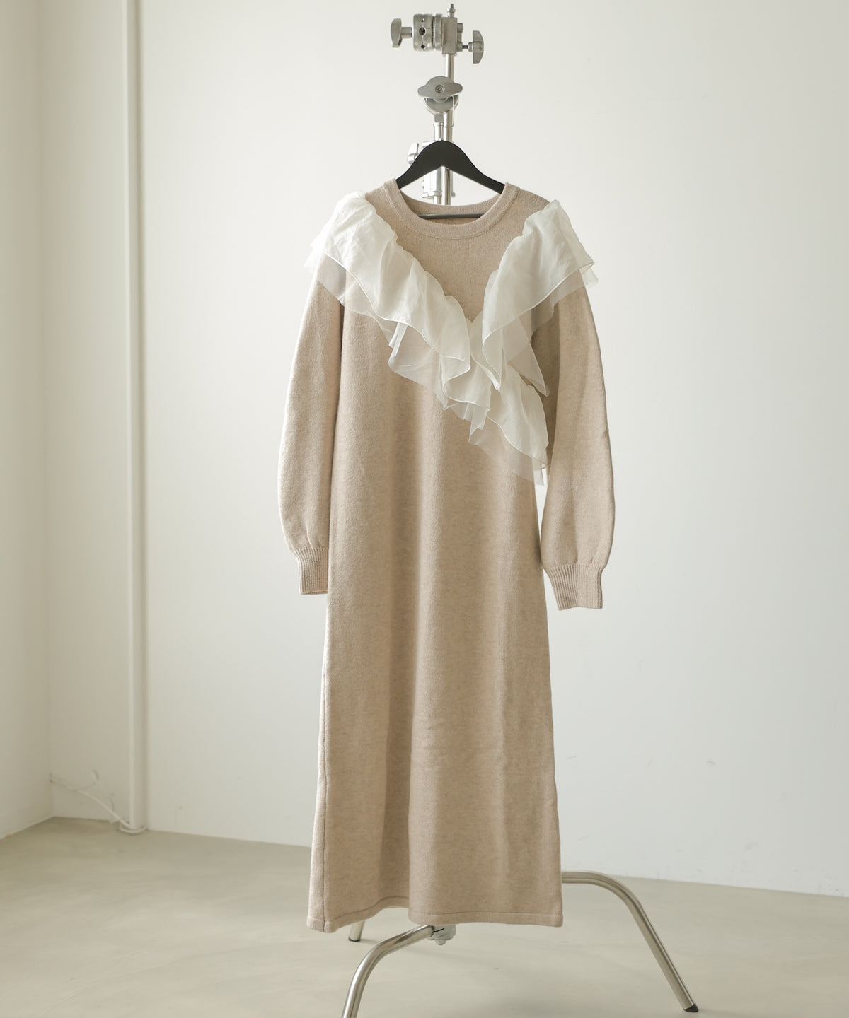 【S・Mサイズ展開】アシンメトリーフリルニットワンピース