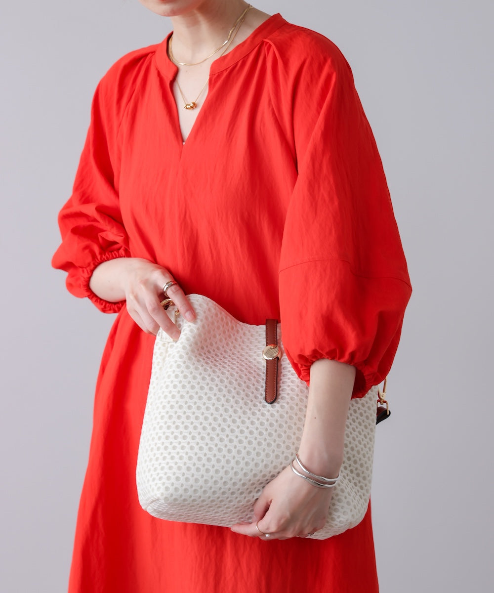 ドットメッシュショルダー