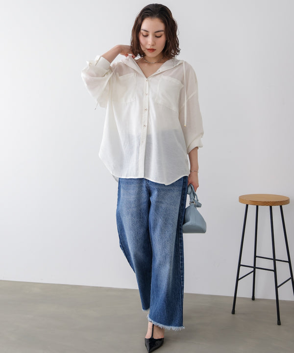 フーデットシャツ