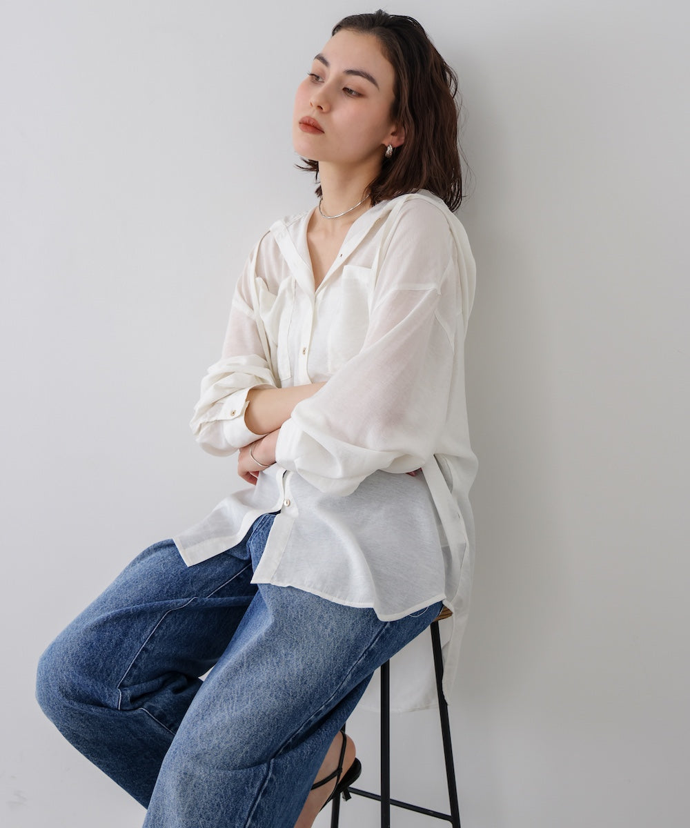 フーデットシャツ