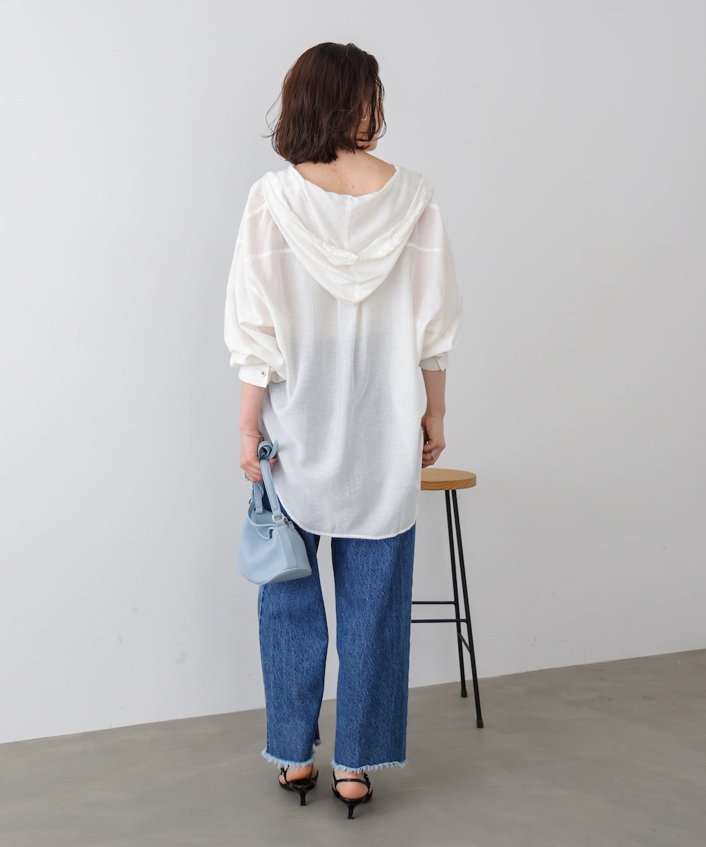 フーデットシャツ