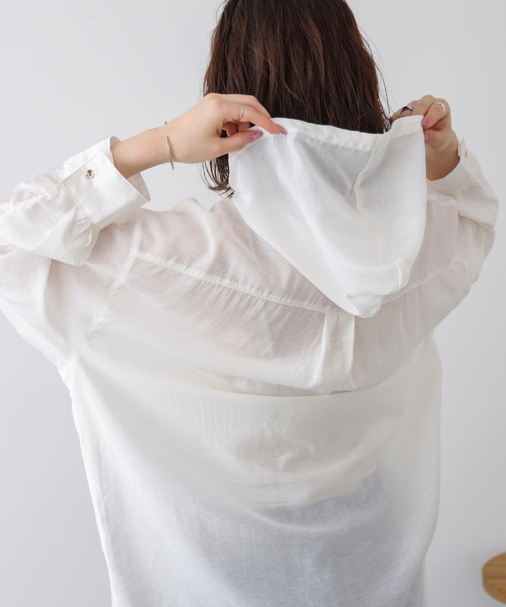 フーデットシャツ