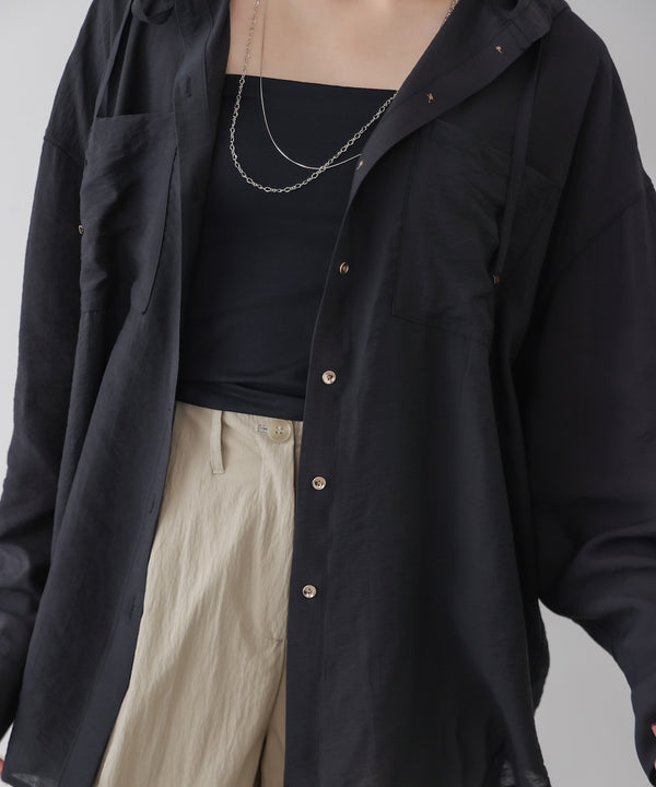 フーデットシャツ