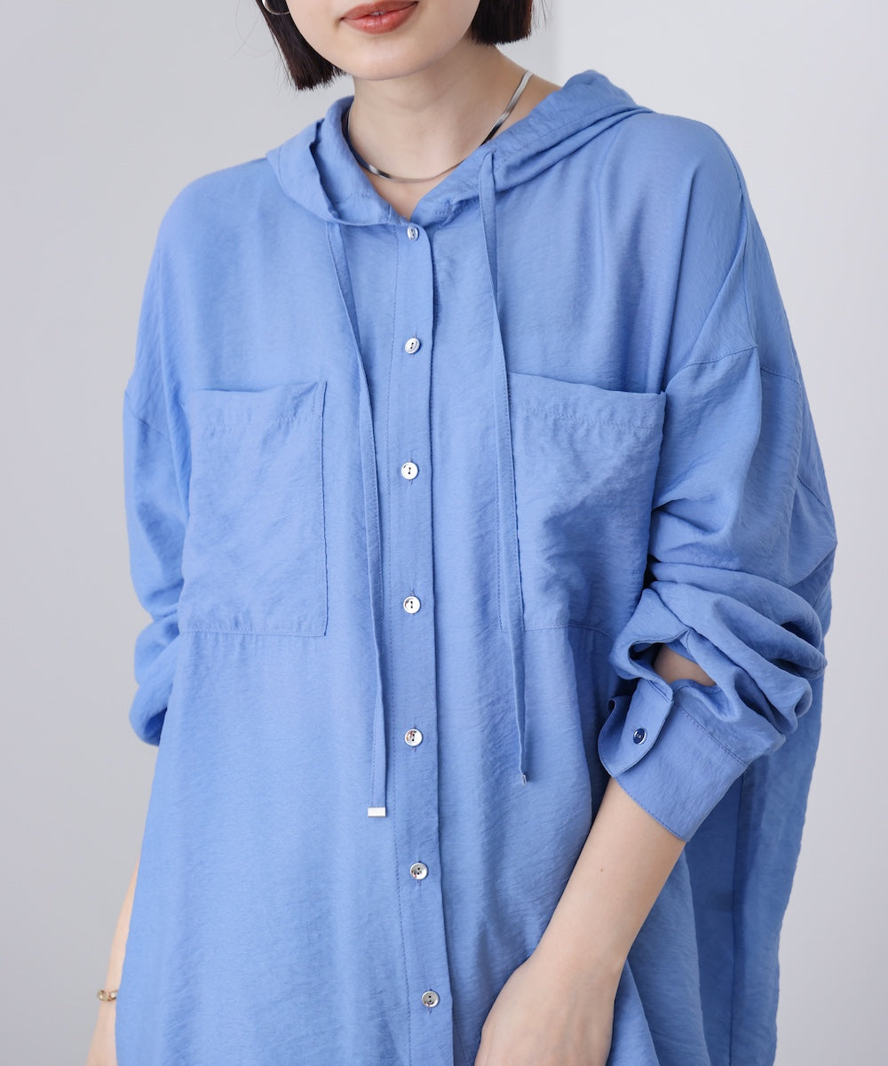 フーデットシャツ