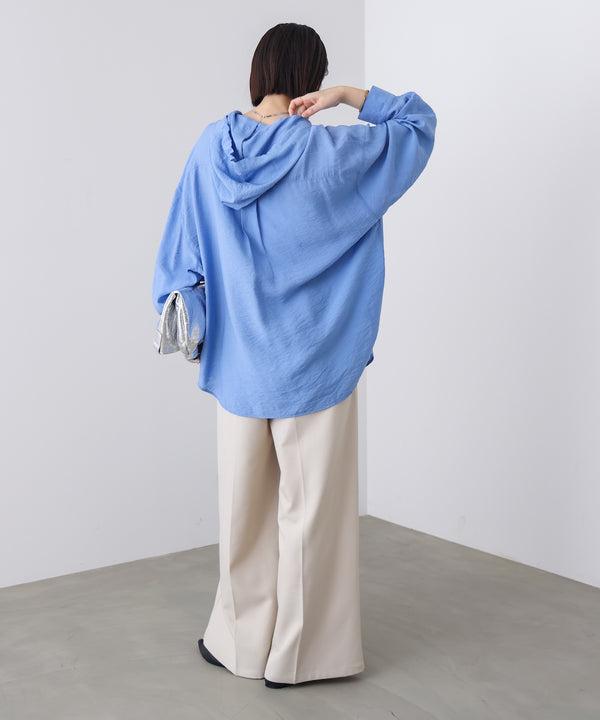 フーデットシャツ