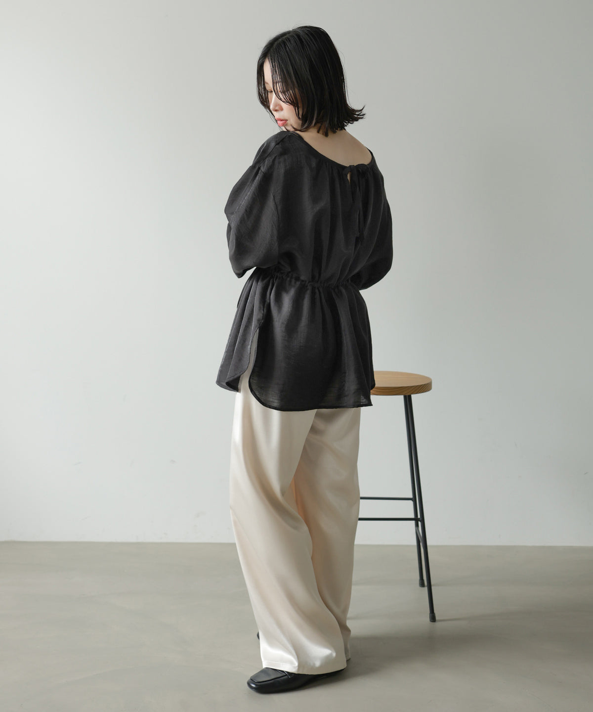 前後2WAYギャザーブラウス