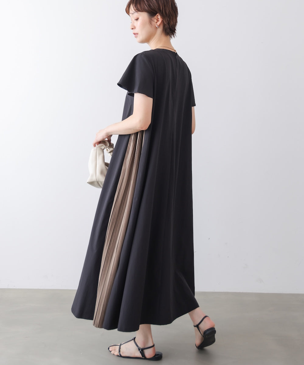 【接触冷感】脇プリーツワンピース［7/10発送予定］