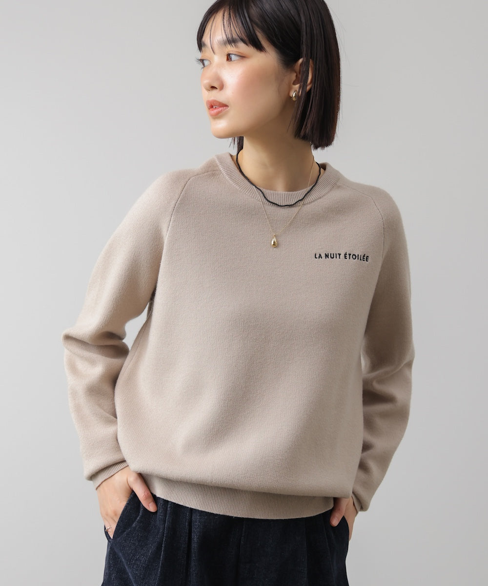【新色追加・WEB限定】スウエットライク刺しゅうニット