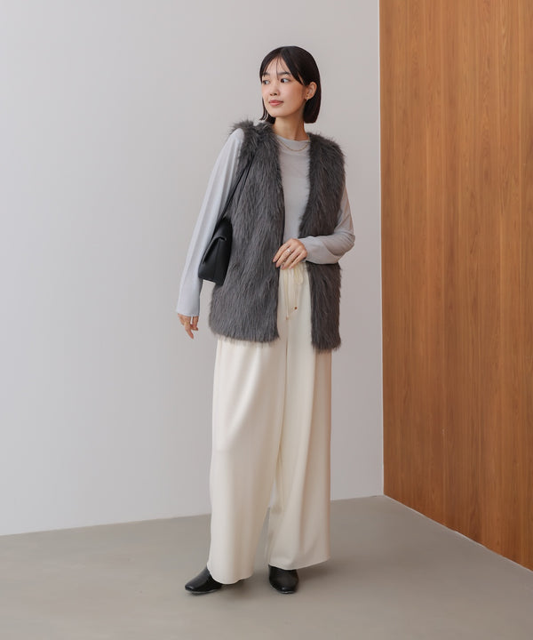フェイクロングフォックスファーベスト［10/9発送予定］