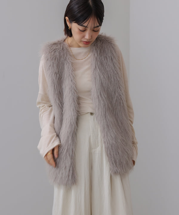 フェイクロングフォックスファーベスト［10/9発送予定］