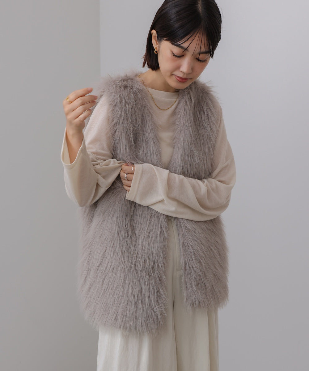 フェイクロングフォックスファーベスト［10/9発送予定］