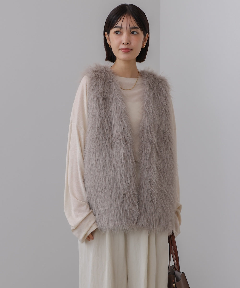 フェイクロングフォックスファーベスト［10/9発送予定］
