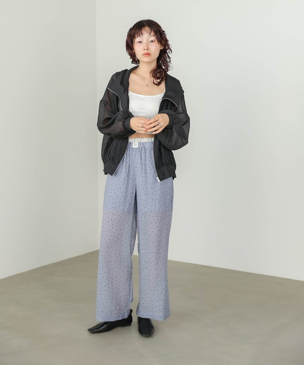 フード付きボリュームマウンテンパーカ