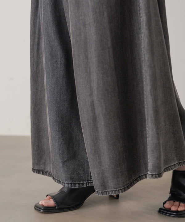 パウダーシルクデニムワイドパンツ