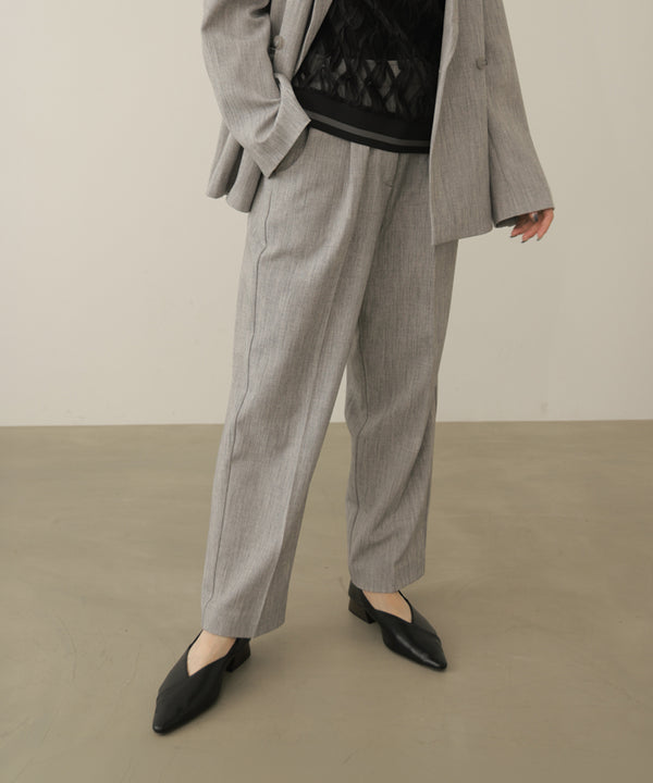 SLIMUP+タックパンツ