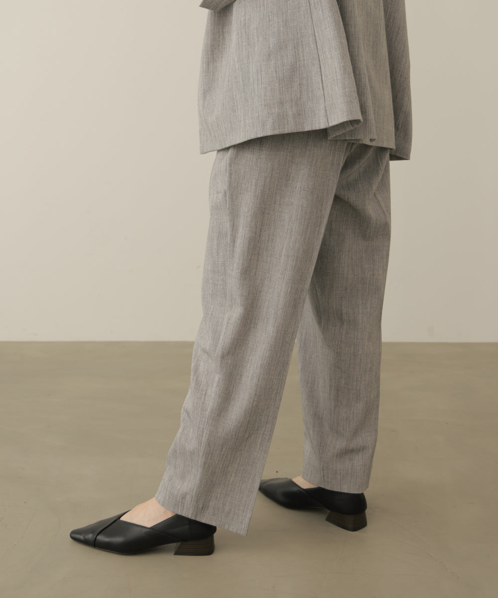 SLIMUP+タックパンツ