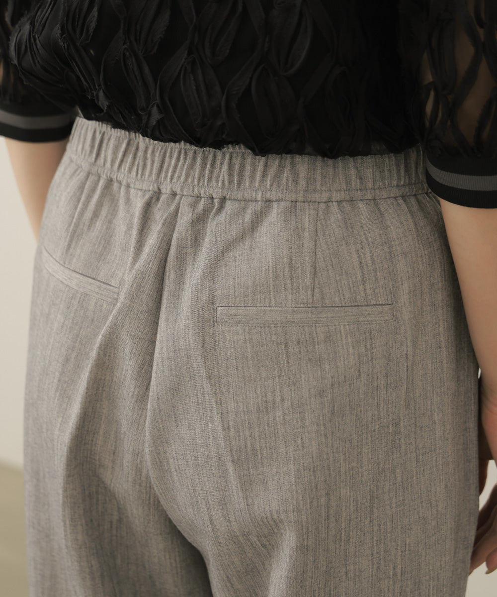 SLIMUP+タックパンツ