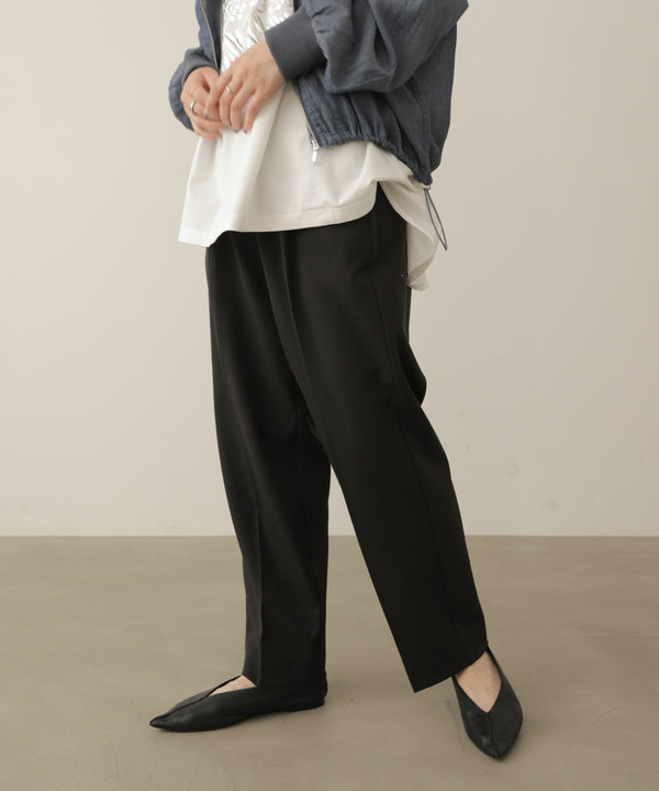 SLIMUP+タックパンツ