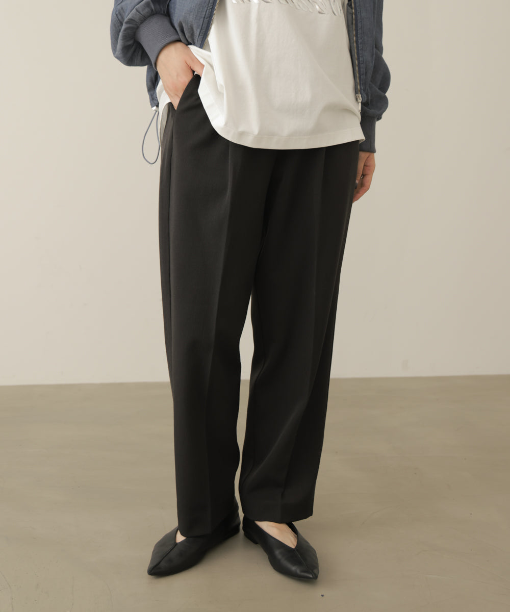 SLIMUP+タックパンツ