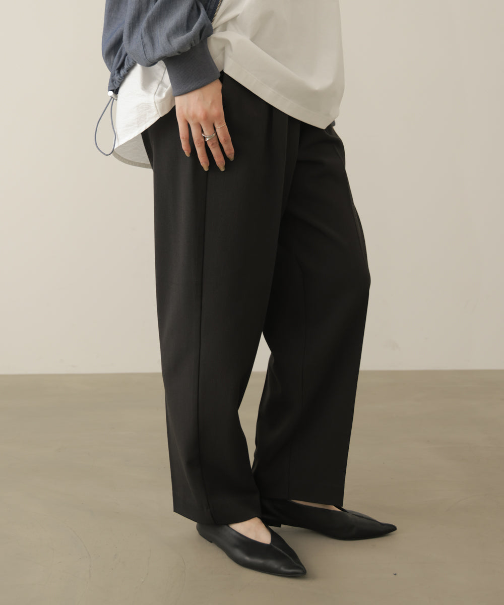 SLIMUP+タックパンツ