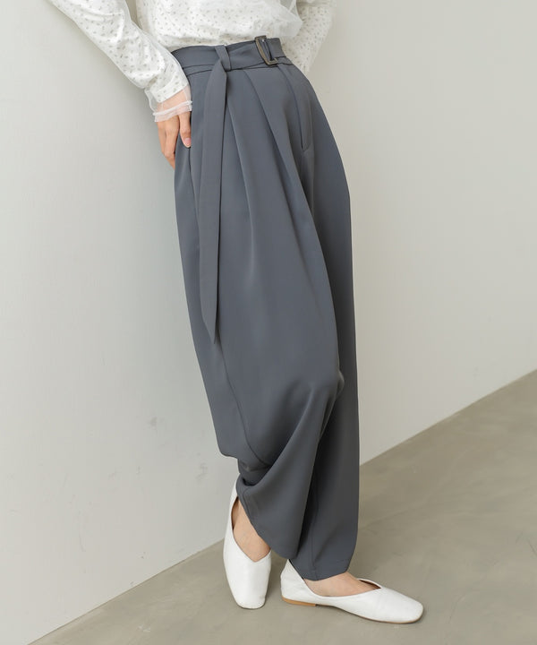 ツータックルーズベルト付スラックスパンツ