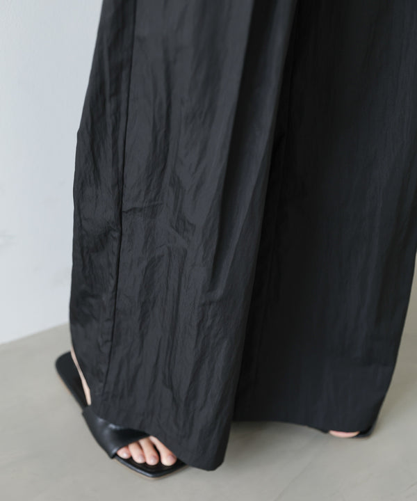 ボリュームワイドタックパンツ