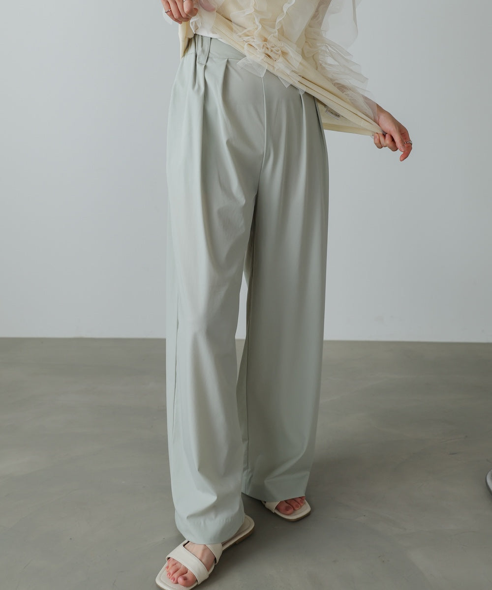 ストレッチワイドストレートパンツ