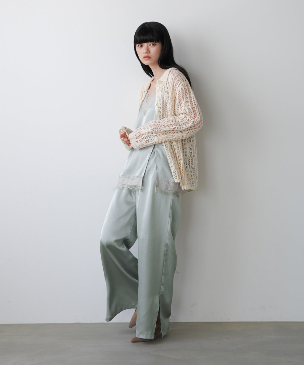 サテンスリットパンツ