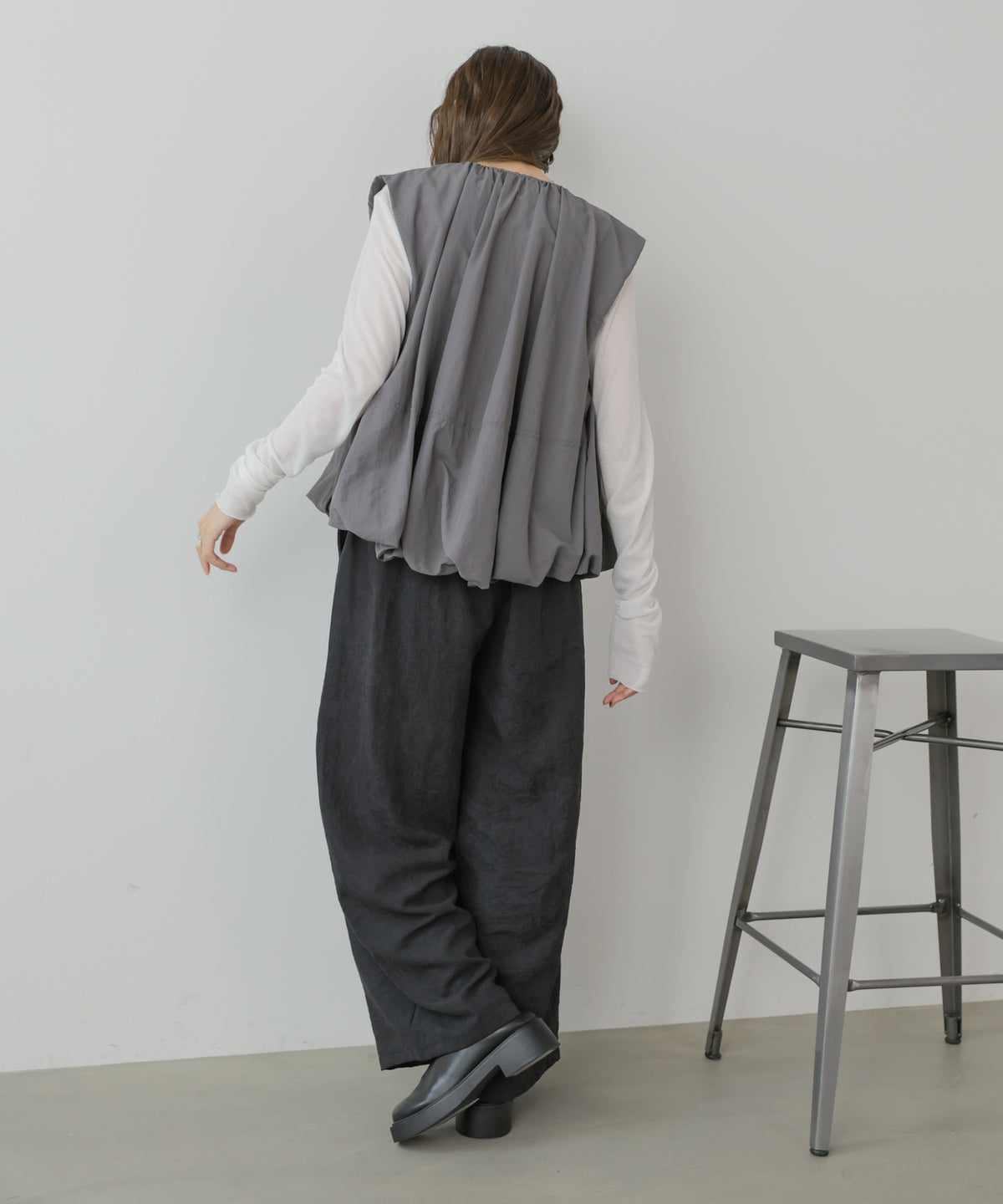 スウェードライクワイドタックパンツ