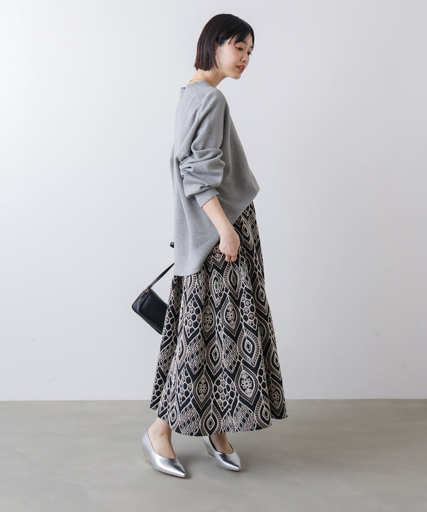 エンブロイダリーフレアスカート